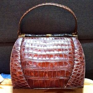 RARE LG..Vintage Alligator Handbag By sydney california